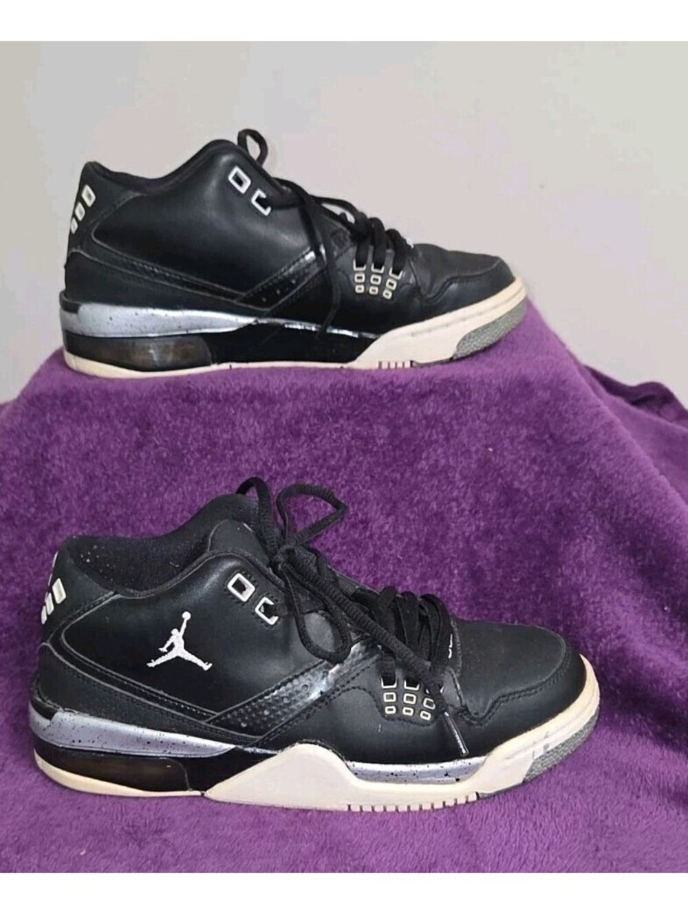 Nike AIR JORDAN Flight 23 Leather Sneaker Size 5.5Y Black White 317821-011